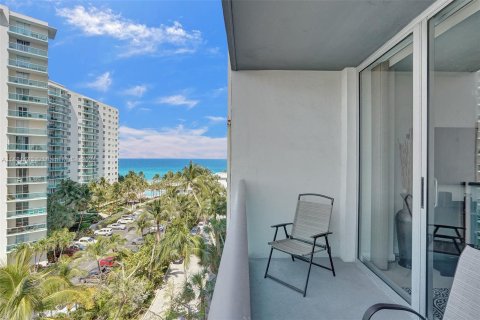 Copropriété à vendre à Hollywood, Floride: 1 chambre, 84.08 m2 № 1150742 - photo 24