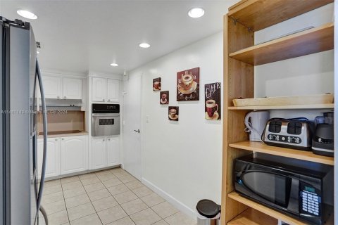 Copropriété à vendre à Hollywood, Floride: 1 chambre, 84.08 m2 № 1150742 - photo 13