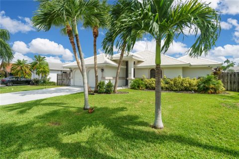 Villa ou maison à vendre à Tamarac, Floride: 2 chambres, 137.87 m2 № 1345022 - photo 6