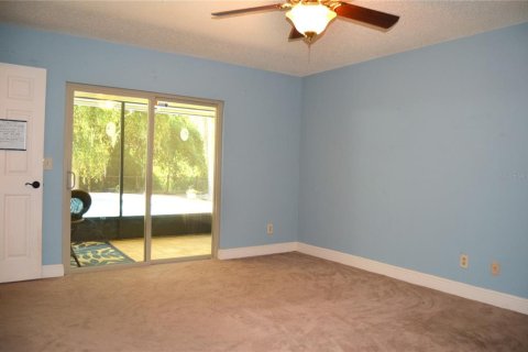House in Tampa, Florida 4 bedrooms, 203.27 sq.m. № 1133838 - photo 18