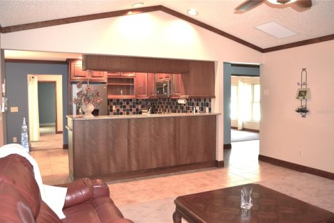 House in Tampa, Florida 4 bedrooms, 203.27 sq.m. № 1133838 - photo 10