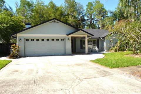 House in Tampa, Florida 4 bedrooms, 203.27 sq.m. № 1133838 - photo 2