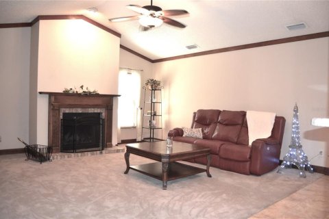 House in Tampa, Florida 4 bedrooms, 203.27 sq.m. № 1133838 - photo 9
