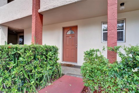 Condo in Sunrise, Florida, 1 bedroom  № 1161237 - photo 4