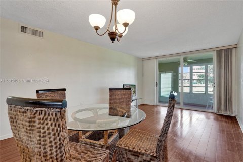 Copropriété à vendre à Sunrise, Floride: 1 chambre, 59.46 m2 № 1161237 - photo 11