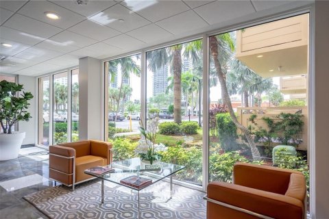 Condo in Fort Lauderdale, Florida, 1 bedroom  № 968060 - photo 13