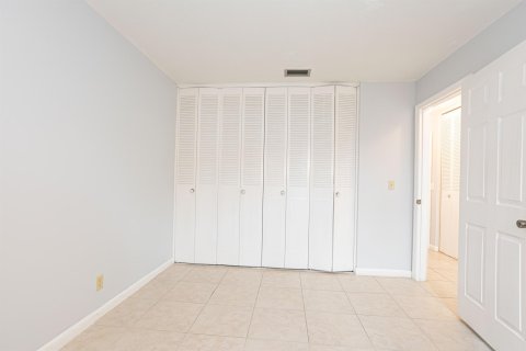 House in West Palm Beach, Florida 2 bedrooms, 82.87 sq.m. № 968058 - photo 4