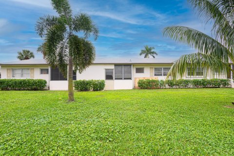 Villa ou maison à vendre à West Palm Beach, Floride: 2 chambres, 82.87 m2 № 968058 - photo 1