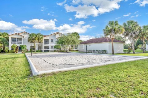 Condo in Stuart, Florida, 2 bedrooms  № 1014400 - photo 2