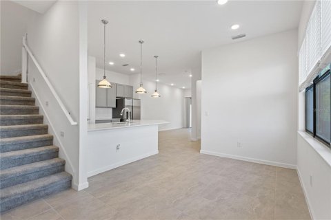 Adosado en venta en Orlando, Florida, 5 dormitorios, 180.88 m2 № 1379973 - foto 8