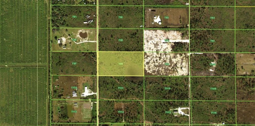 Land in Punta Gorda, Florida № 1380009