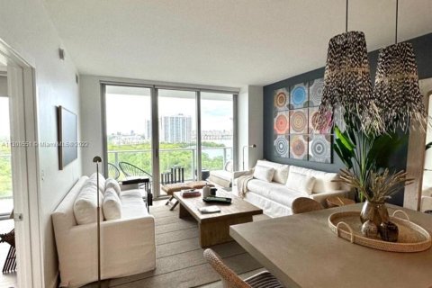 Condominio en alquiler en North Miami Beach, Florida, 2 dormitorios, 102.94 m2 № 162162 - foto 5