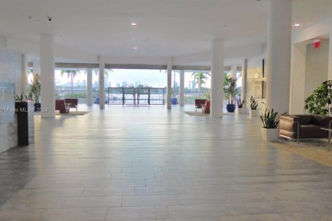 Copropriété à vendre à Miami Beach, Floride: 50.17 m2 № 1327482 - photo 3