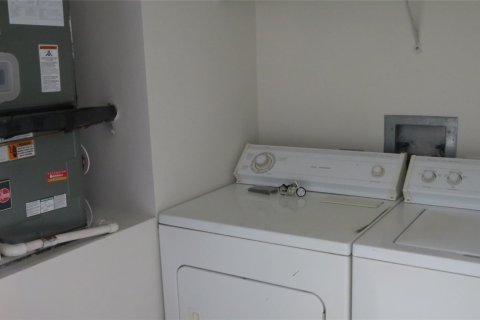 Condo in Pompano Beach, Florida, 2 bedrooms  № 962390 - photo 20