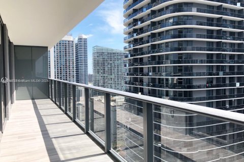 Condominio en venta en Miami, Florida, 2 dormitorios, 116.41 m2 № 1189436 - foto 1