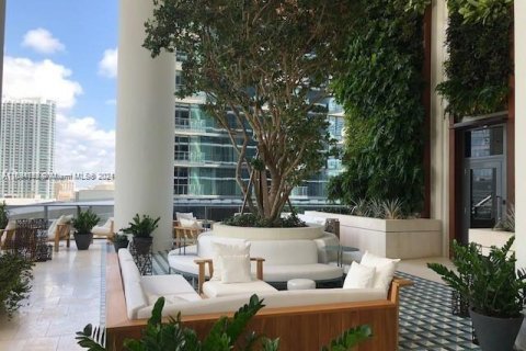 Condo in Miami, Florida, 2 bedrooms  № 1189436 - photo 7