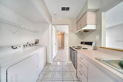 Touwnhouse à vendre à Orlando, Floride: 2 chambres, 115.29 m2 № 1317274 - photo 16