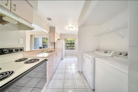 Touwnhouse à vendre à Orlando, Floride: 2 chambres, 115.29 m2 № 1317274 - photo 15