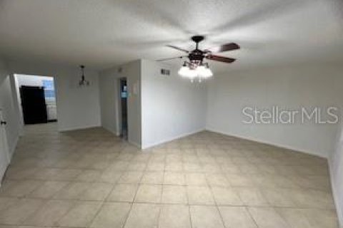 Condo in Orlando, Florida, 1 bedroom  № 1317187 - photo 17