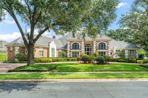 House in Orlando, Florida 6 bedrooms, 569.68 sq.m. № 1344791 - photo 1