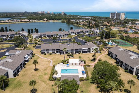 Copropriété à vendre à Hutchinson Island South, Floride: 2 chambres, 130.16 m2 № 1177169 - photo 2