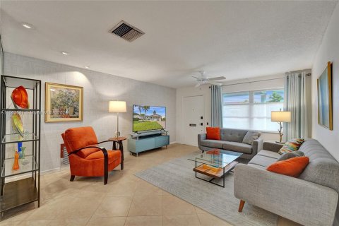 Casa en venta en Tamarac, Florida, 2 dormitorios, 146.79 m2 № 1380222 - foto 9