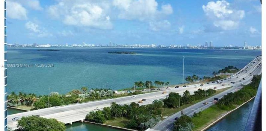 Condo in Miami, Florida, 1 bedroom  № 1380267