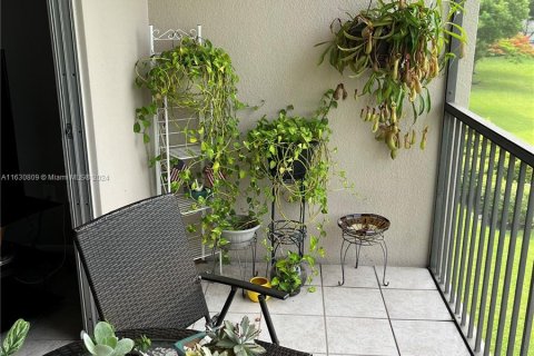 Condominio en venta en Pembroke Pines, Florida, 2 dormitorios, 112.13 m2 № 1291771 - foto 19