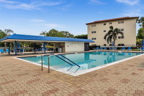 Condo in Coconut Creek, Florida, 2 bedrooms  № 1184410 - photo 30