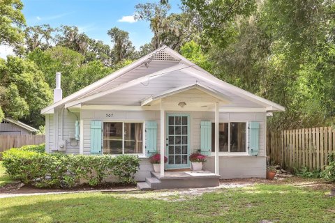 Villa ou maison à vendre à DeLand, Floride: 3 chambres, 132.66 m2 № 1371856 - photo 1