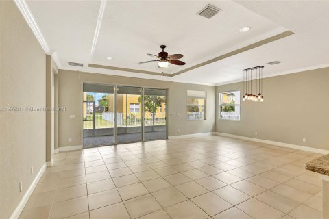 Casa en venta en Port St. Lucie, Florida, 3 dormitorios, 179.49 m2 № 1145717 - foto 14