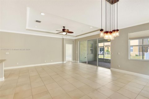 Casa en venta en Port St. Lucie, Florida, 3 dormitorios, 179.49 m2 № 1145717 - foto 10