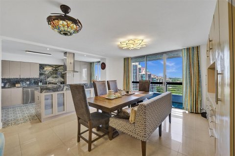 Copropriété à vendre à Aventura, Floride: 2 chambres, 126.81 m2 № 1360312 - photo 9