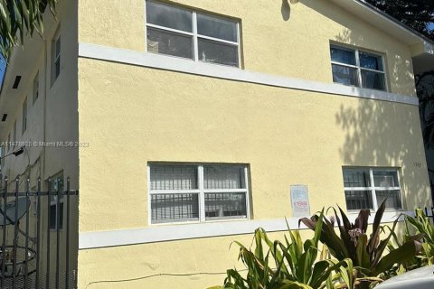 Propiedad comercial en venta en Miami, Florida, 316.24 m2 № 814716 - foto 7