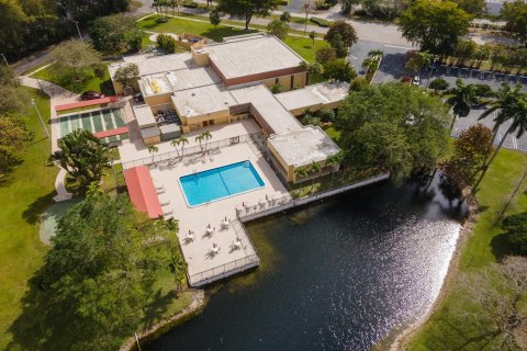 Condominio en venta en Tamarac, Florida, 2 dormitorios, 81.75 m2 № 1009347 - foto 3