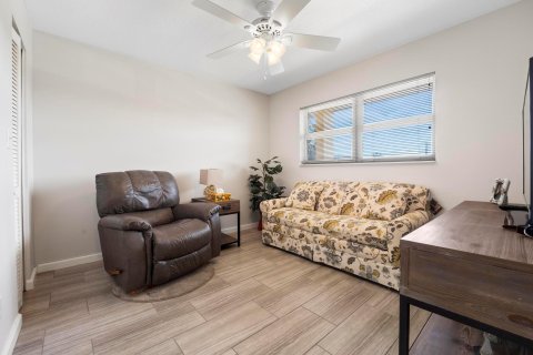 Condominio en venta en Tamarac, Florida, 2 dormitorios, 81.75 m2 № 1009347 - foto 13