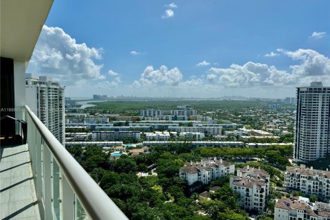 Condo in Aventura, Florida, 2 bedrooms  № 1427276 - photo 1