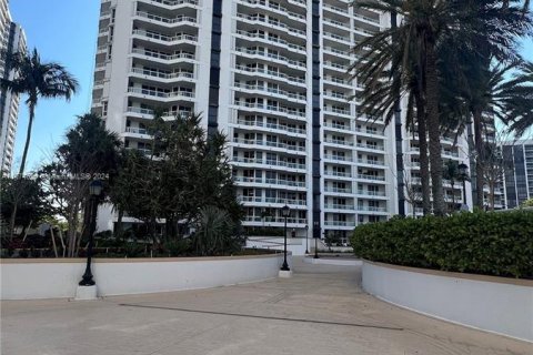 Copropriété à vendre à Aventura, Floride: 2 chambres, 140.28 m2 № 1151223 - photo 2