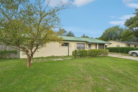 House in Umatilla, Florida 3 bedrooms, 120.77 sq.m. № 1354714 - photo 5