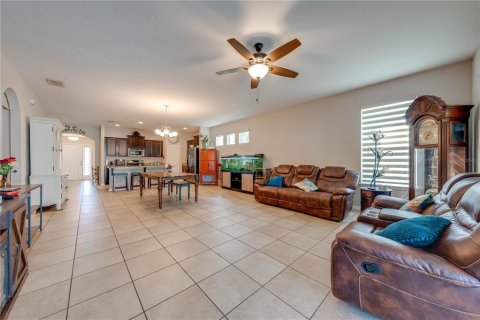 Villa ou maison à vendre à Kissimmee, Floride: 4 chambres, 260.87 m2 № 1287465 - photo 21