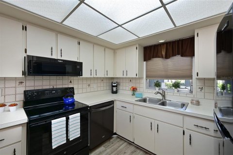 Condo in Bradenton, Florida, 2 bedrooms  № 1341628 - photo 23