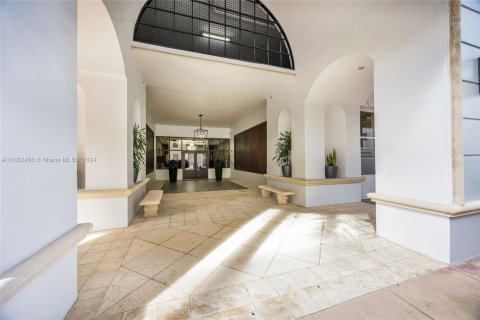 Condominio en venta en Coral Gables, Florida, 2 dormitorios, 97.83 m2 № 1415497 - foto 27