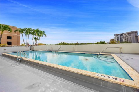 Condominio en venta en Coral Gables, Florida, 2 dormitorios, 97.83 m2 № 1415497 - foto 24