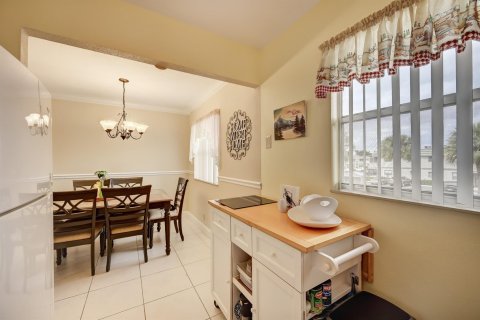 Condo in Delray Beach, Florida, 2 bedrooms  № 973062 - photo 24