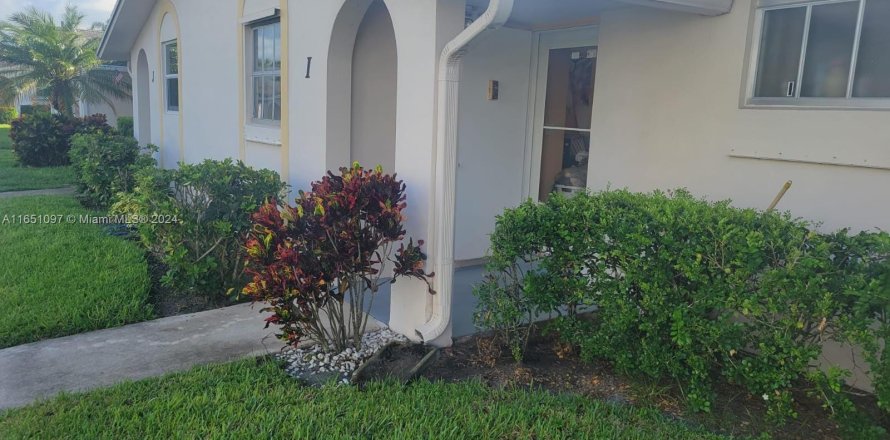 Condo in West Palm Beach, Florida, 1 bedroom  № 1345441