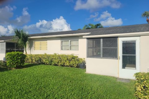 Condo in West Palm Beach, Florida, 1 bedroom  № 1345441 - photo 4