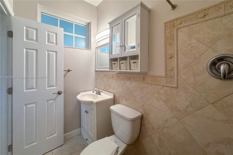 Casa en venta en Miami, Florida, 3 dormitorios, 158.86 m2 № 1374382 - foto 16