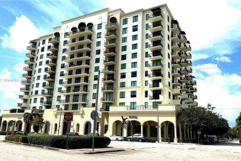 Condo in Coral Gables, Florida, 1 bedroom  № 1374339 - photo 30