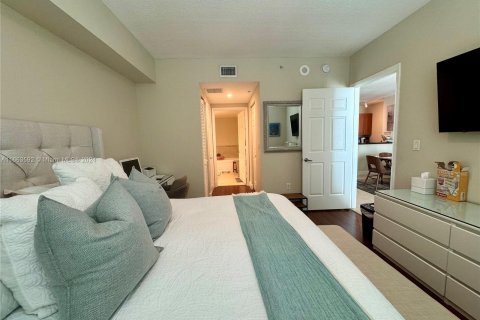 Condo in Coral Gables, Florida, 1 bedroom  № 1374339 - photo 26