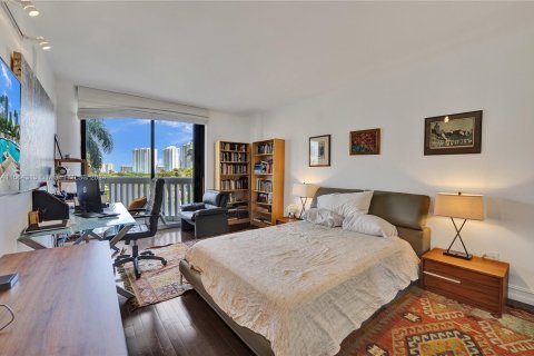 Condo in Aventura, Florida, 2 bedrooms  № 1140806 - photo 29